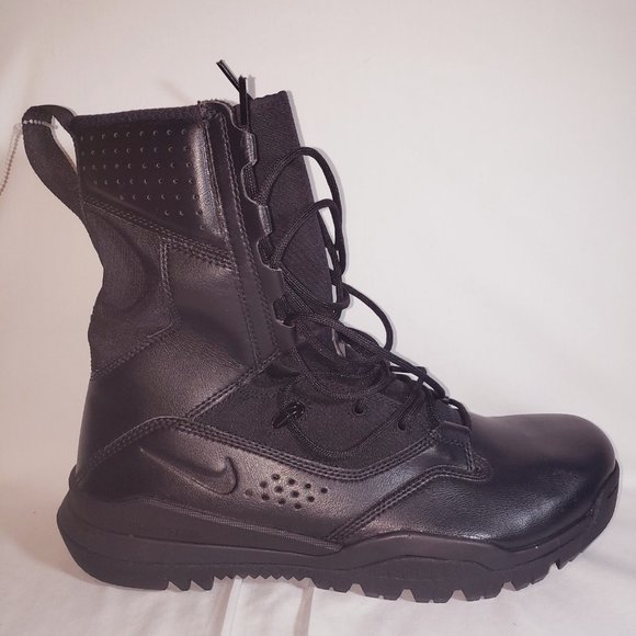 Nike SFB FIELD 2 8\
